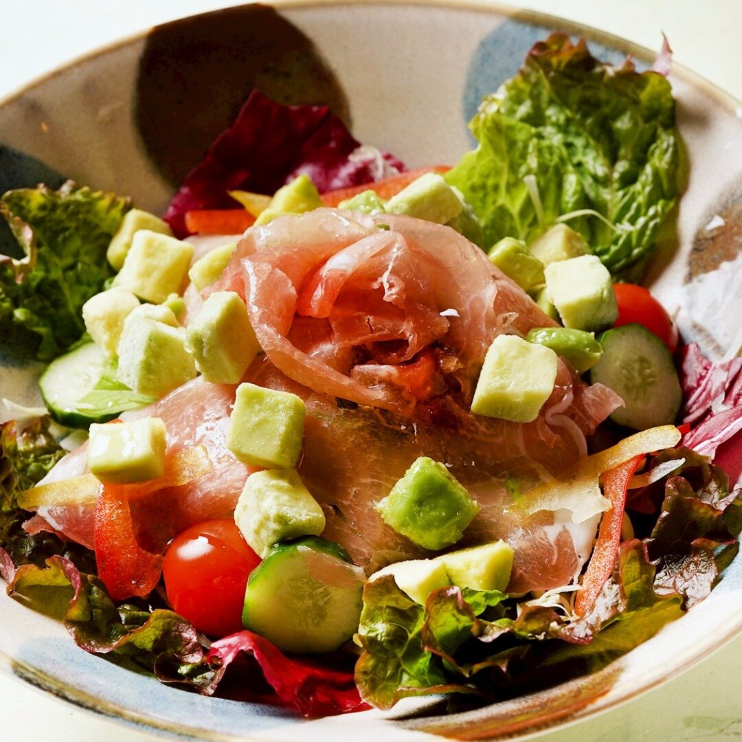 アボカド生ハムサラダ 1188円