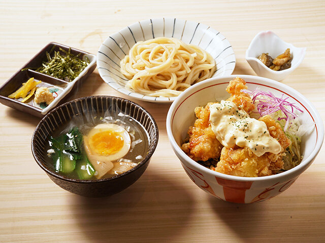 チキン南蛮丼とミニ塩つけ麺 1155円