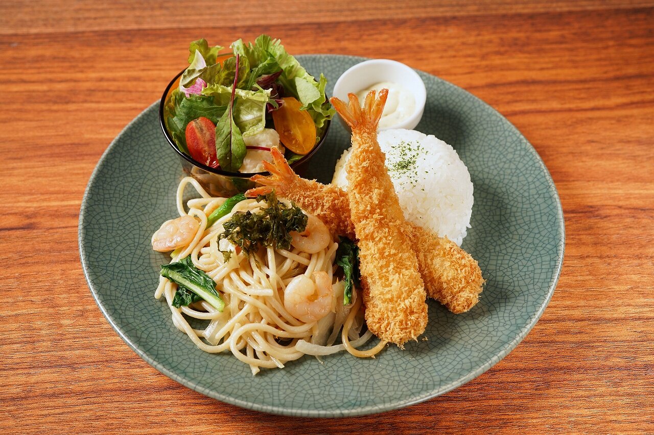 炒めスパゲティ&海老フライプレート 1,738円