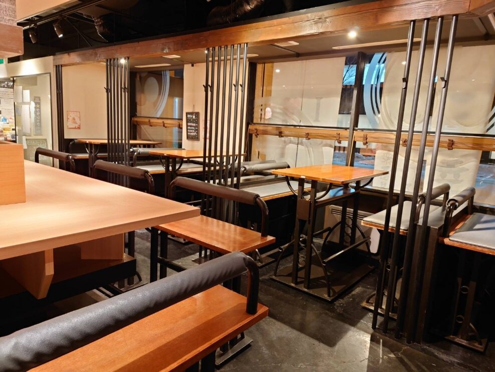 道庁前店-内観①